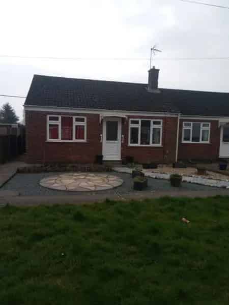 Pinchbeck Cul-de-sac Home - Wet Room, Large Garden