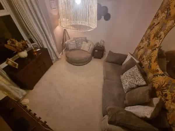 3 Bedroom Mid Terrace House Near Beach
