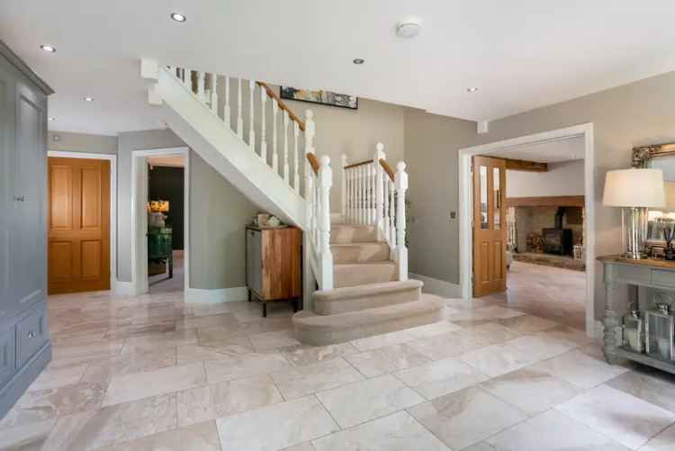 Detached House for sale with 5 bedrooms, Combrook, Warwickshire