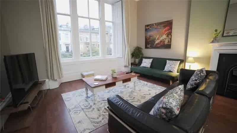 1 Bedroom Apartment to Rent Lansdowne Crescent