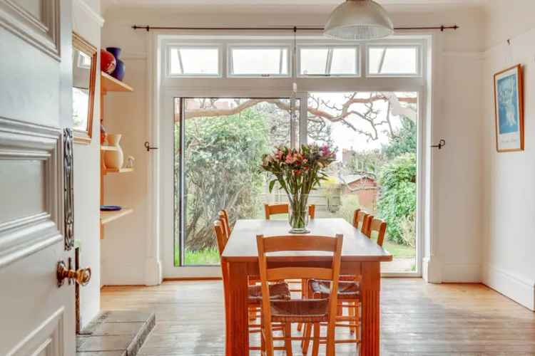 6 Bedroom Semi Detached House to Rent Caversham