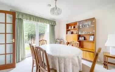 Four Bedroom House Near Wellington School