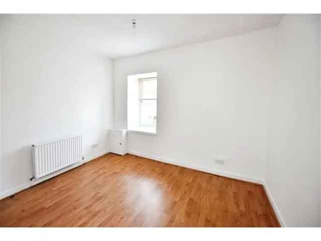 2 bedroom flat  for sale