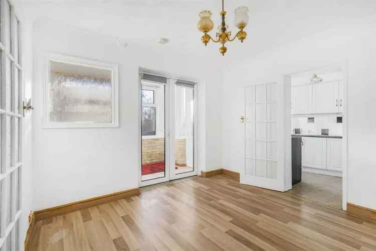 3 Bed Semi-Detached House to Rent