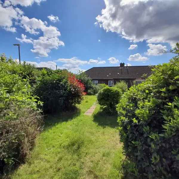 Bungalow For Rent in Sandy, England