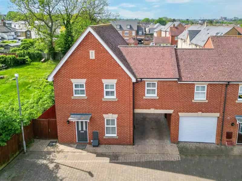 3 Bedroom Link Detached House For Sale