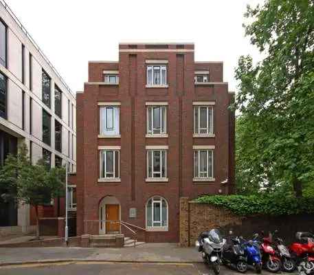 , 30 Lincoln's Inn Fields, London, WC2A 3PD | Property to rent | Savills