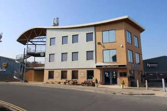 Modern Office Suite 1485 sq ft Priory Park