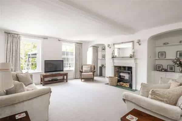 Grade II Listed Georgian Home Bishops Waltham 5 Beds Pool Coach House Gym