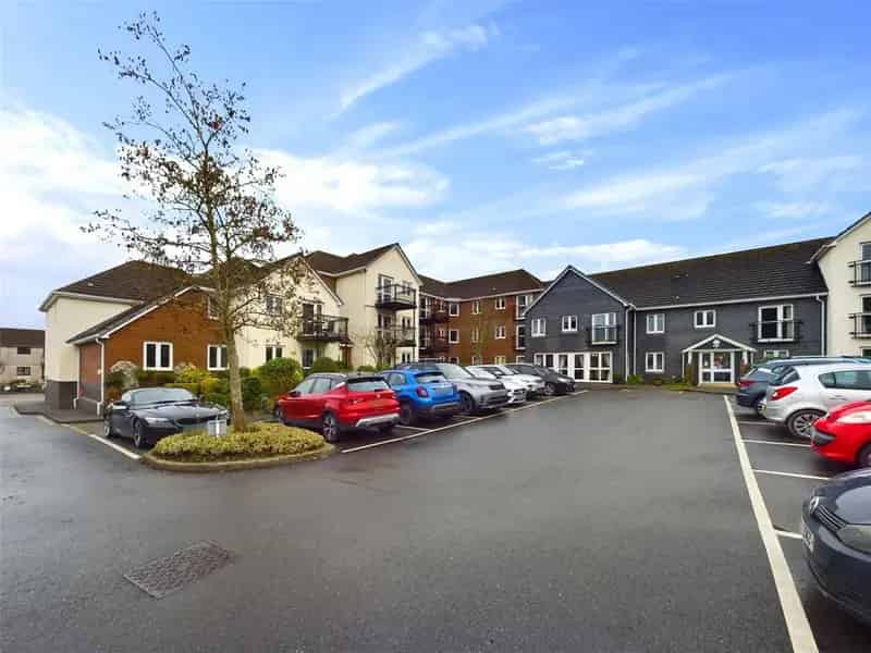 2 Bedroom Retirement Apartment for Sale