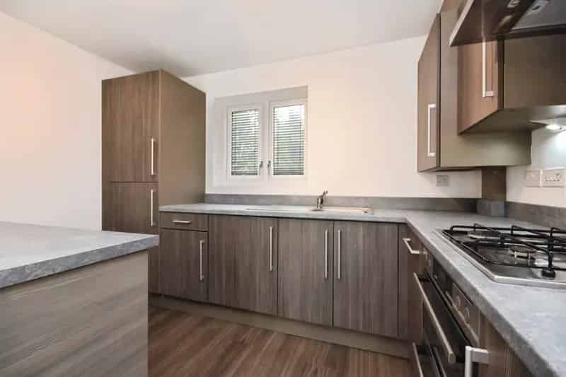 2-Bed Chelmsford Apartment with Terrace and Parking