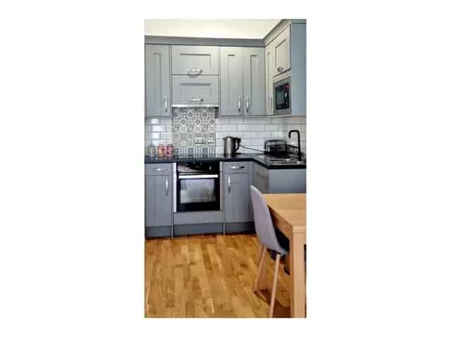 1 Bedroom Flat for Sale in Edinburgh with Airbnb License