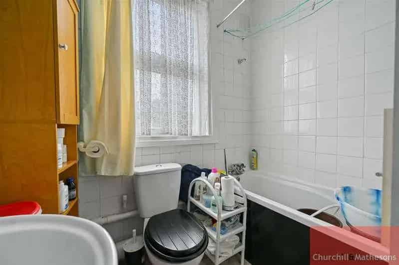 3 Bed Maisonette for Sale in London