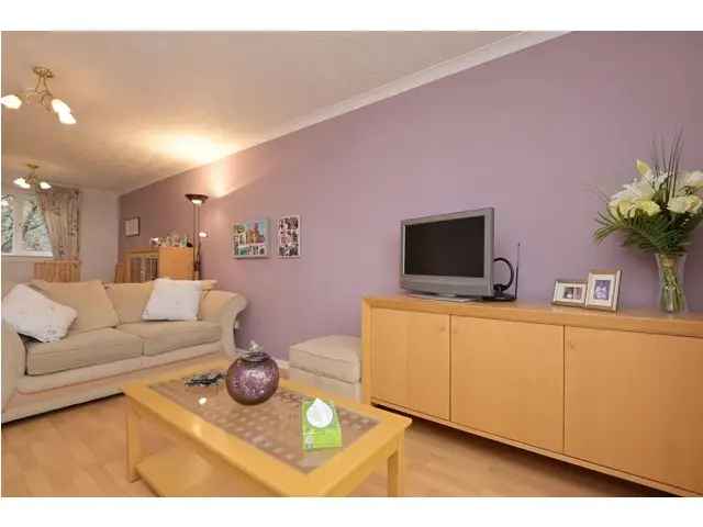 2 bedroom flat  for sale