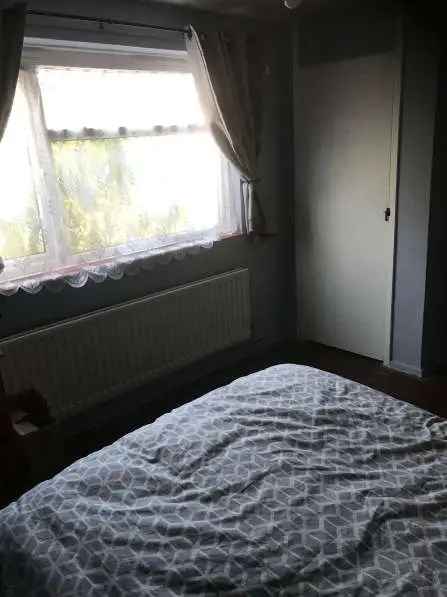 Flat For Rent in Chichester, England