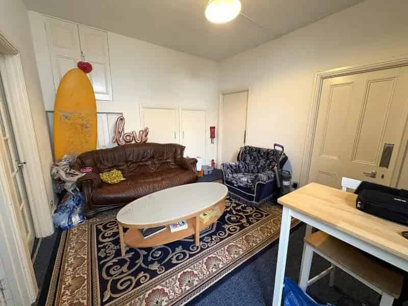 4 Bedroom Flat to Rent