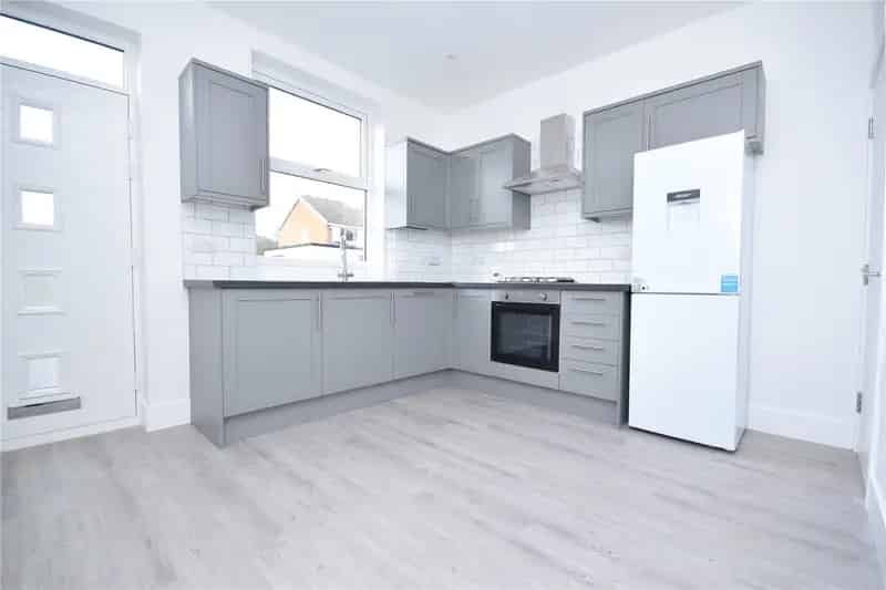 3 Bed Terraced House To Let - Fully Renovated