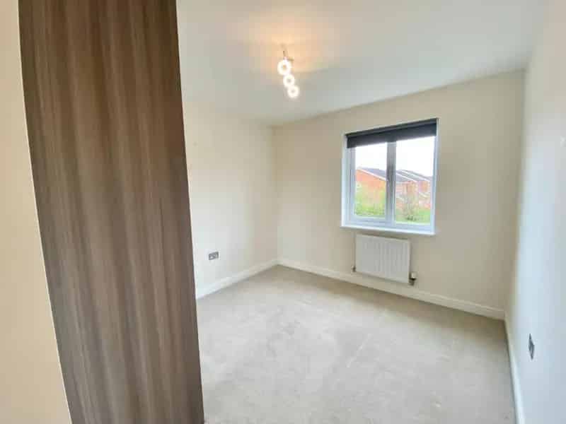 3 Bed Townhouse For Sale - Sought After Development