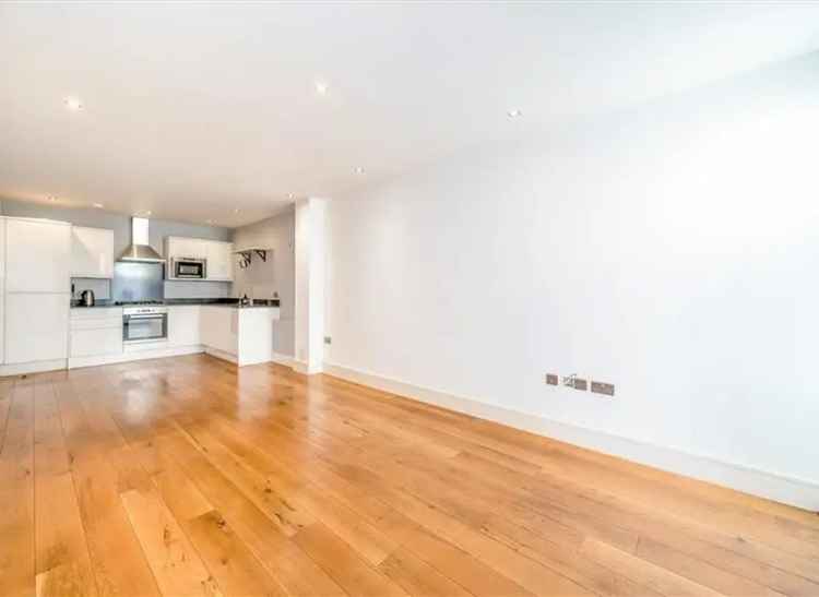 Greenwich 2 Double Bedroom Apartment with Balcony and Parking