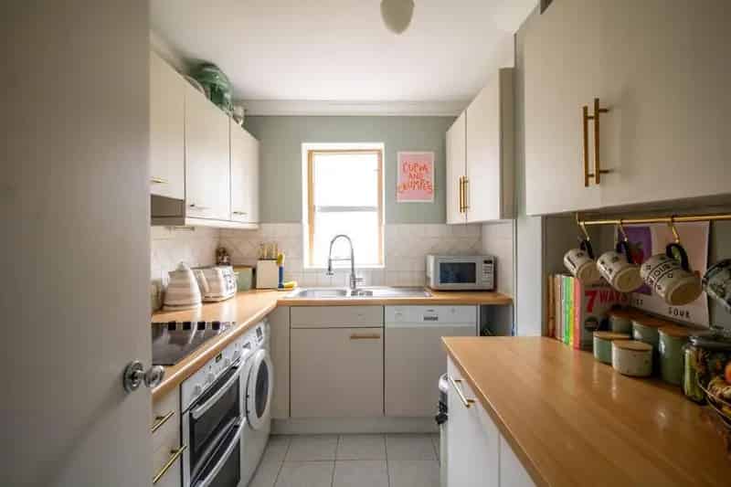 2 Bedroom Apartment for Sale in Cambridge
