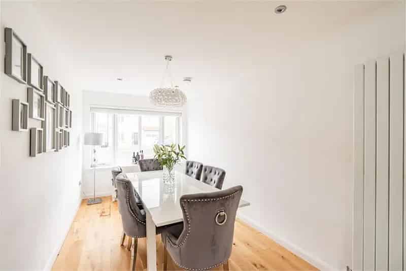 5 Bed Detached House with 3 Reception Rooms Kirkliston