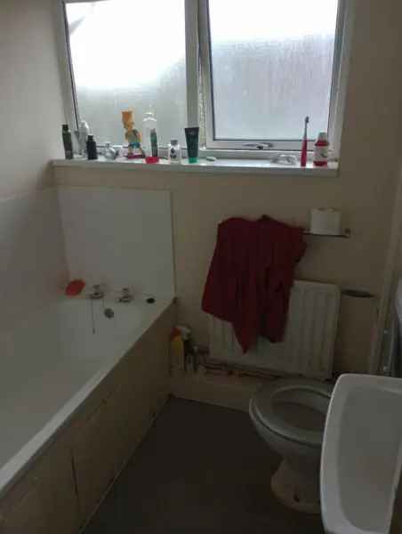 Flat For Rent in Folkestone and Hythe District, England