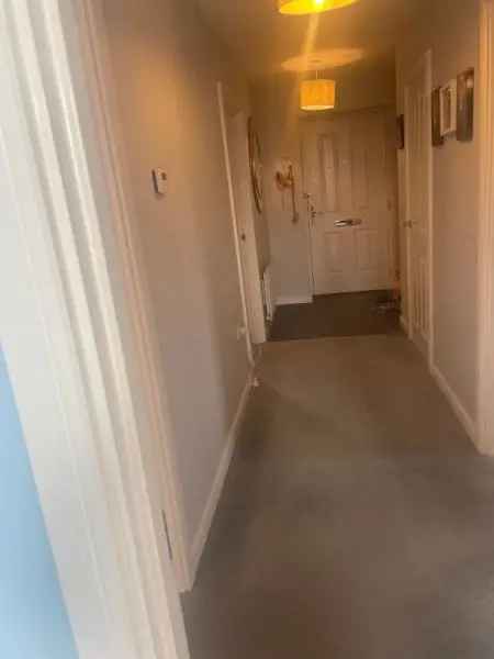 2 Double Bedroom Ground Floor Flat with Own Front Door