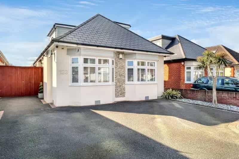 4 Bedroom Detached Bungalow for Sale