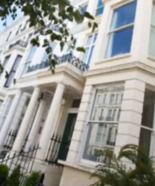 2 Bed Terraced House Georgian Stucco High Ceilings Large Kitchen
