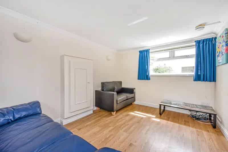 1 Bedroom House of Multiple Occupation To Rent