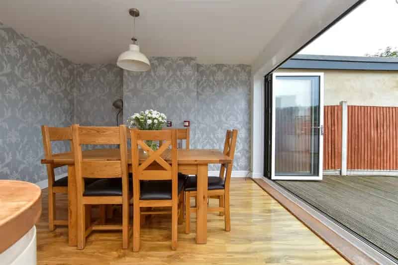 5 Bedroom Semi-Detached House for Sale