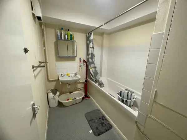 Flat For Rent in Dacorum, England