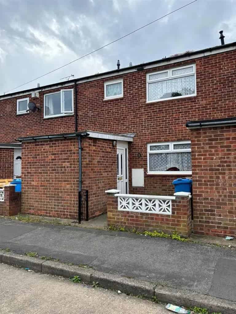 3 bedroom terraced house to rent