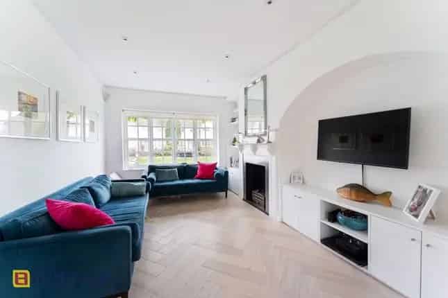 5 Bedroom Grade II Listed House Hampstead Garden Suburb NW11