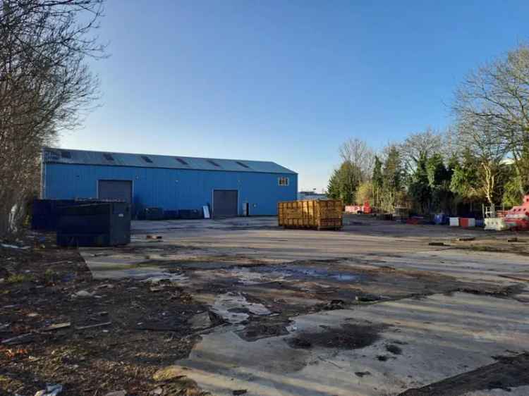 Welwyn Garden City Secure Plant Yard with Workshop