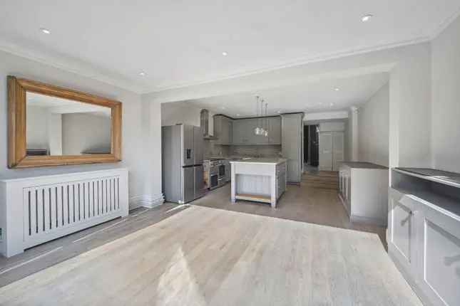 Terraced house to rent in Rumbold Road, London SW6