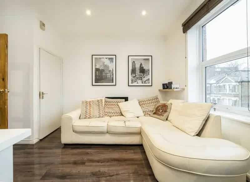 One Bedroom Flat Hendon Central London Private Terrace Parking