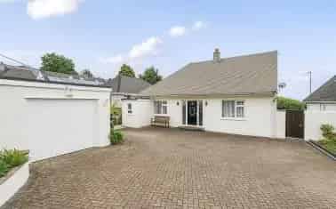 3 Bed Detached Bungalow Derriford Large Driveway & Garage Potential to Extend
