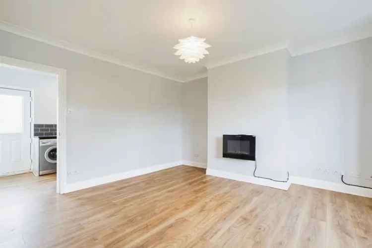 2 Bed Mid Terrace House Yeadon