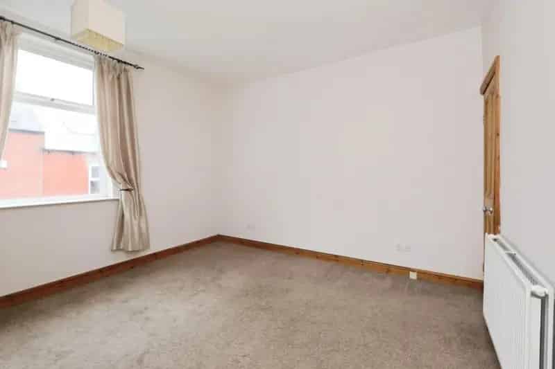 3 Bed Mid Terrace House For Sale Woodseats Sheffield