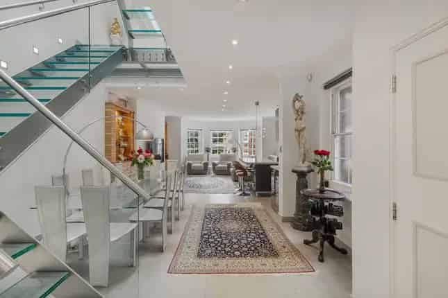 Mayfair Triplex Apartment 3 Beds 4 Terraces 2712 sq ft