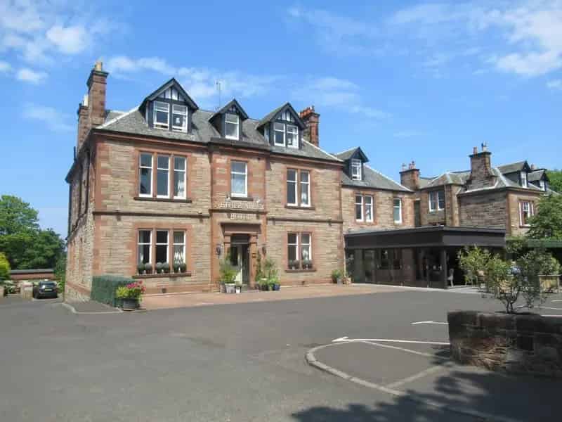 Superb 12-Bedroom 4-Star Hotel in Scotland's Golf Coast