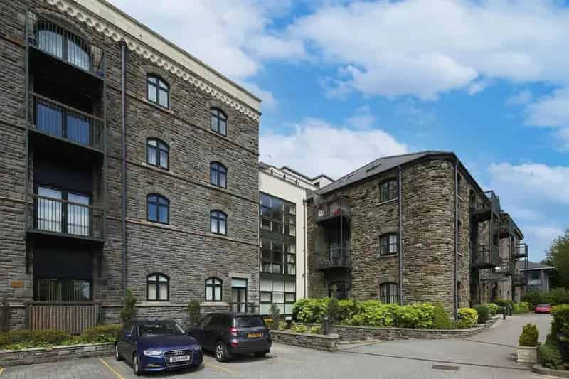 2 bedroom apartment to rent