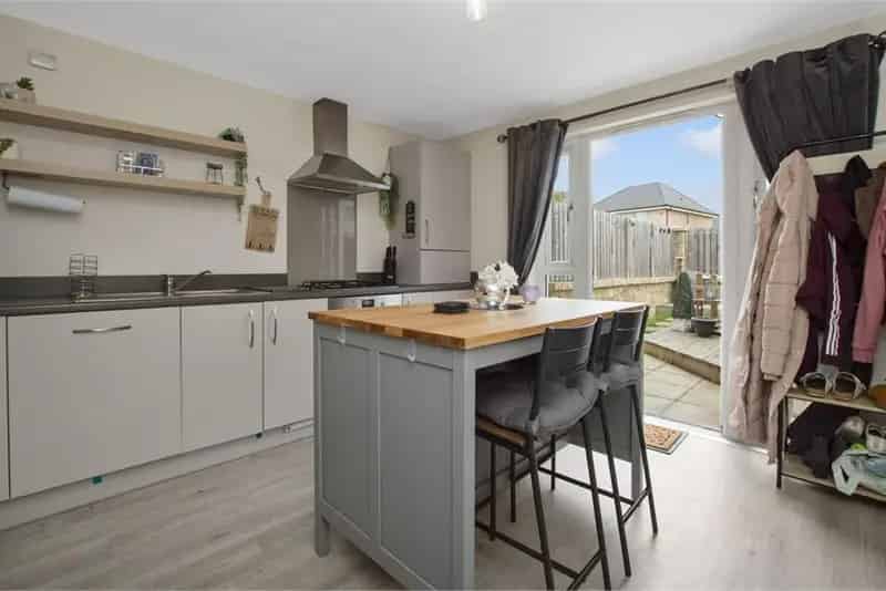 3 Bed House - End Terraced with 1 Reception Room