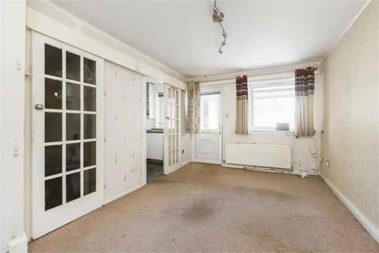 1 Bed End Terrace House Near Amenities