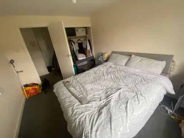 One-Bedroom Flat near Rustington Beach and Train Station