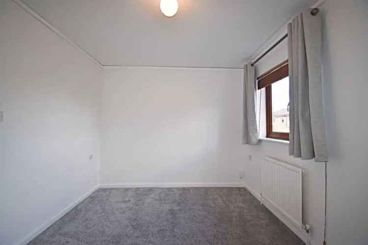 2 Bedroom Semi Detached House for Rent