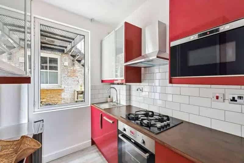 2 Bedroom Edwardian Apartment for Sale