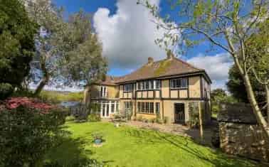 Barrowdene House Beaminster Spacious Detached Character House with Annexe