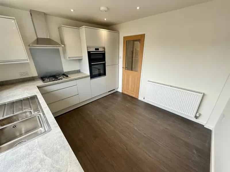 3 Bedroom Semi-Detached House for Sale Tudor Grange Catchment